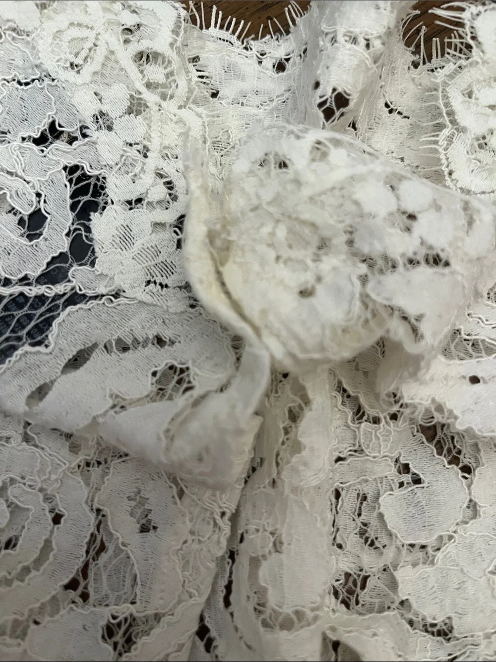 Tadashi Shoji lace crop top, size small - Picture 8 of 11